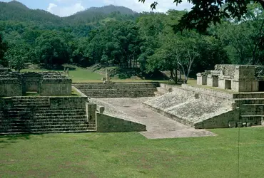 Copán, le terrain de jeu de balle - crédits : Jean-Pierre COURAU/ Gamma-Rapho/ Getty Images