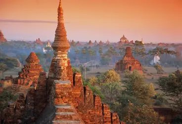 Temples de Pagan, Birmanie - crédits : Jerry Alexander/ Photodisc/ Getty Images