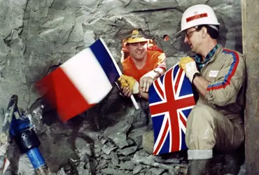 Tunnel sous la Manche : jonction dans le tunnel de service - crédits : AFP