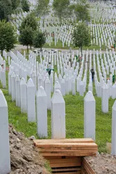 Cimetière et mémorial de Srebrenica-Potočari, Bosnie-Herzégovine - crédits : Valdrin Xhemaj/ EPA