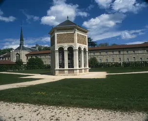 Puits de Moïse, Chartreuse de Champmol, Dijon - crédits : J.L. Duthu/ 2004, Inventaire Général