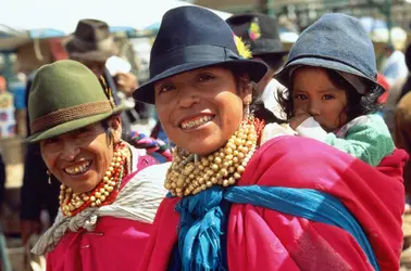 Femmes quechua, Équateur - crédits : John Beatty/ Getty Images