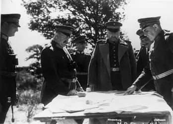 Hindenburg et Ludendorff - crédits : Hulton Archive/ Getty Images
