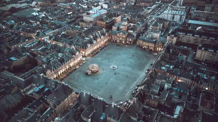 Charleville-Mézières : la place Ducale - crédits : 	N.Bellegarde/ Moment/ Getty Images