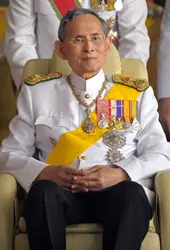 Le roi Bhumibol - crédits : Pornchai Kittiwongsakul/ AFP