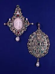 Pendentifs - crédits : Christie's Images,  Bridgeman Images 