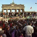 Chute du Mur de Berlin - crédits : DPA/ picture alliance/ Getty Images