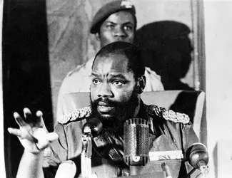 Le général Ojukwu - crédits :  Central Press/ Getty Images