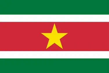 Suriname : drapeau - crédits : Encyclopædia Universalis France