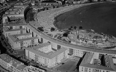 Royan: le front de mer - crédits : CAP/ Roger-Viollet