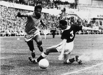 Garrincha - crédits : Central Press/ Getty Images