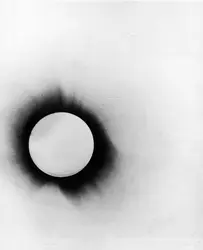 Éclipse solaire du 29 mai 1919 - crédits : SPL/ AKG-images