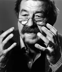 Günter Grass - crédits : U. Hesse/ AKG 