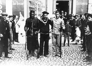 L'avènement de la république au Portugal - crédits : Topical Press Agency/ Getty Images