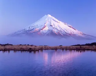 Mont Taranaki - crédits : James Osmond/ The Image Bank / getty Images