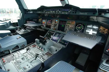 Cockpit d'un Airbus A380 - crédits : H. Goussé/ exm Company/ Airbus