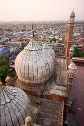 Dômes de la mosquée Jama Masjid, Delhi - crédits : Tristan Savatier/ Moment Open/ Getty Images