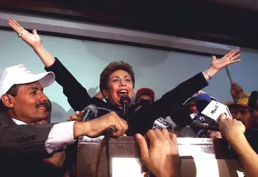 Mireya Moscoso, présidente du Panamá, 2 mai 1999 - crédits : Meredith Davenport/ AFP