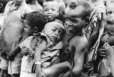 Famine en Éthiopie, 1984 - crédits : Keystone/ Hulton Archive/ Getty Images