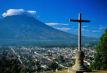 La ville d'Antigua - crédits : David Hiser/ The Image Bank/ Getty Images