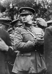 Michael Collins aux funérailles d'Arthur Griffith (1922) - crédits : Hogan/ Sean Sexton/ Hulton Archive/ Getty Images