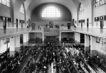 Ellis Island, une porte d’entrée des États-Unis - crédits : Smith Collection/ Gado/ Getty Images