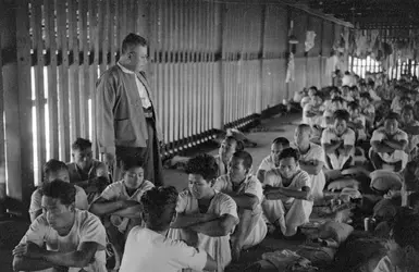 Prisonniers communistes en Birmanie, 1949 - crédits : Bert Hardy/ Picture Post/ Getty Images