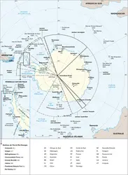 Antarctique : situation politique en 2001 - crédits : Encyclopædia Universalis France