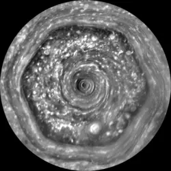 L’hexagone de Saturne - crédits : NASA/ JPL
