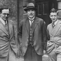 Ernest Walton, lord Rutherford et Douglas Cockcroft - crédits :  Central Press/ Getty Images