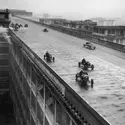 Circuit automobile de l'usine Fiat Lingotto, Turin - crédits : Fox Photos/ Hulton Archive/ Getty Images