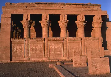 Kiosque du temple d'Hathor à Dendéra, Égypte - crédits :  Bridgeman Images 