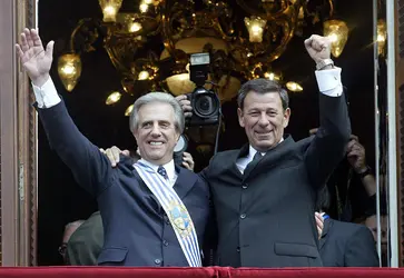 Tabaré Vázquez lors de son élection en 2005 - crédits : Miguel Rojo/ AFP