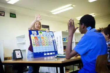 Enfant avec troubles autistiques en salle de classe - crédits : Amélie-Benoist/ BSIP/ AFP