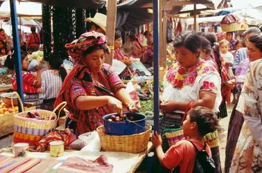 Marché à Nebaj, Guatemala - crédits : LatitudeStock/ Alamy/ Hemis