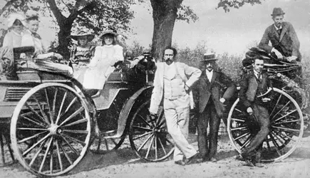 Karl Benz - crédits : Hulton Archive/ Getty Images
