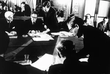 Les accords de Paris - crédits : MPI/ Getty Images