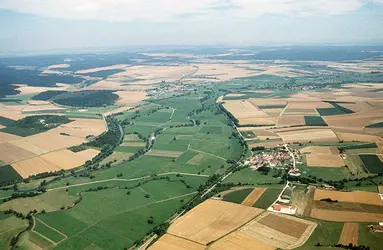 Lorraine : la vallée de la Meuse - crédits : Collection A. Humbert-C. Renard-Grandmontagne