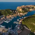 Le site de Bonifacio en Corse - crédits : Marc Dozier/ The Image Bank/ Getty Images