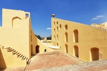 Grande horloge solaire de l’observatoire de Jaipur - crédits : Nadezda Murmakova/ Shutterstock