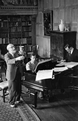 Ernest Ansermet et Benjamin Britten - crédits : Gerti Deutsch/ Picture Post/ Hulton Archive / Getty Images