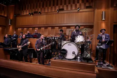 The Roots au « Tonight Show Starring Jimmy Fallon », 2016 - crédits : Andrew Lipovsky/ NBC/ NBCU Photo Bank/ Getty Images