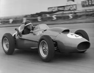 Mike Hawthorn - crédits : Fox Photos/ Hulton Archive/ Getty Images