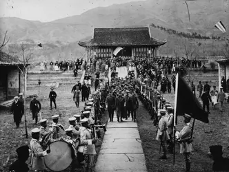 Sun Yat-sen et les sépultures des Ming - crédits : Hulton Archive/ Getty Images
