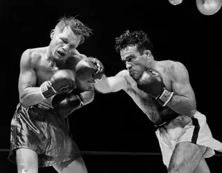 Marcel Cerdan contre Tony Zale - crédits : Keystone/ Hulton Archive/ Getty Images