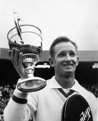 Rod Laver - crédits : Douglas Miller/ Keystone/ Hulton Archive/ Getty Images