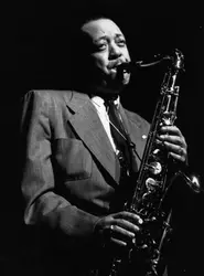 Lester Young - crédits : Ronald Startup/ Picture Post/ Getty Images
