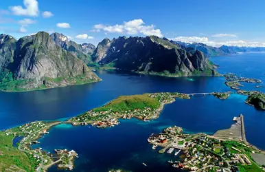 Îles Lofoten - crédits : Arterra/ 	Universal Images Group/ Getty Images