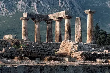 Temple d'Apollon, Corinthe - crédits : G. Sioen/ De Agostini/ Getty Images