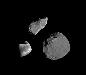 Gaspra, Deimos et Phobos (comparaison) - crédits : Courtesy NASA / Jet Propulsion Laboratory
